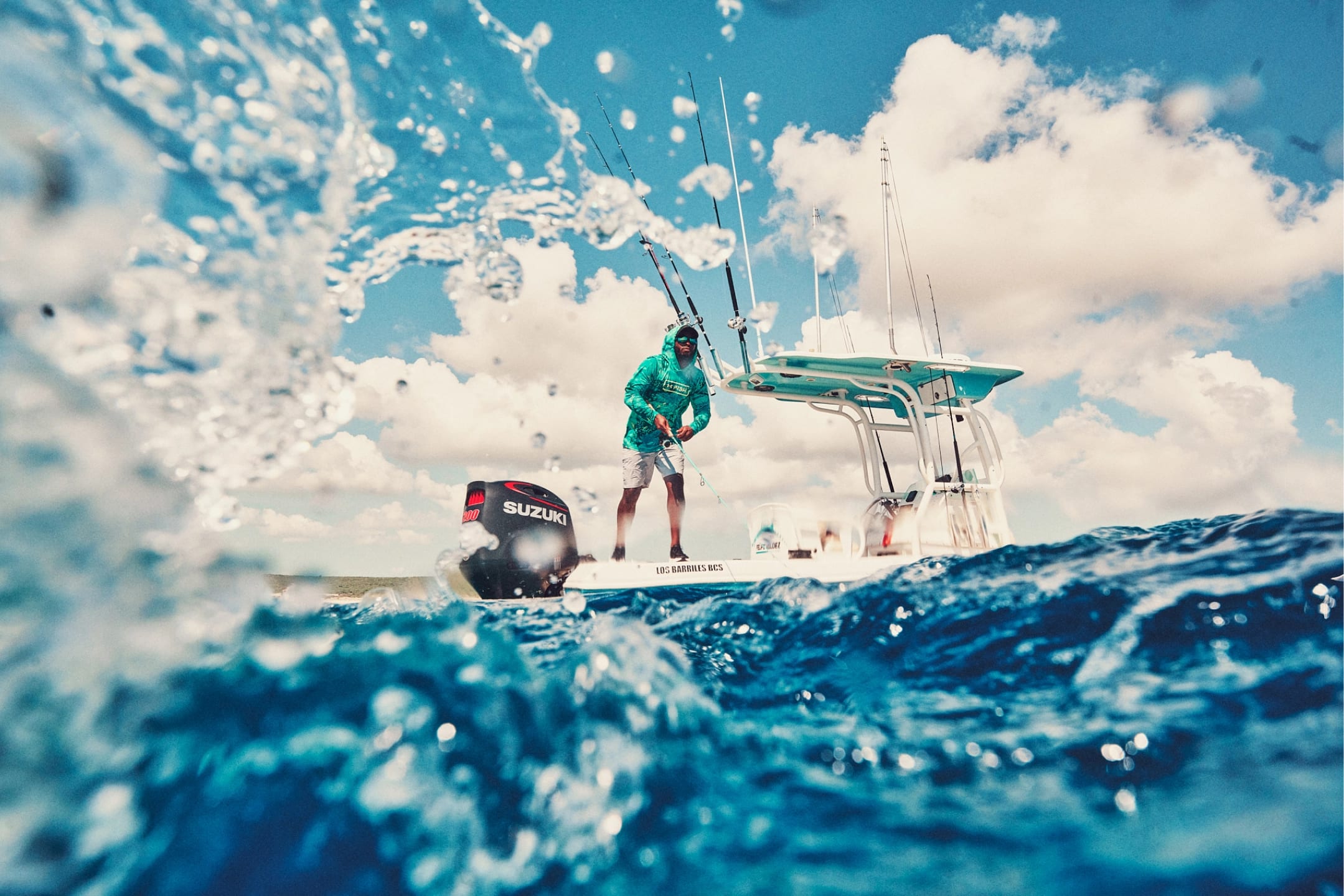 Fishing with a water splash